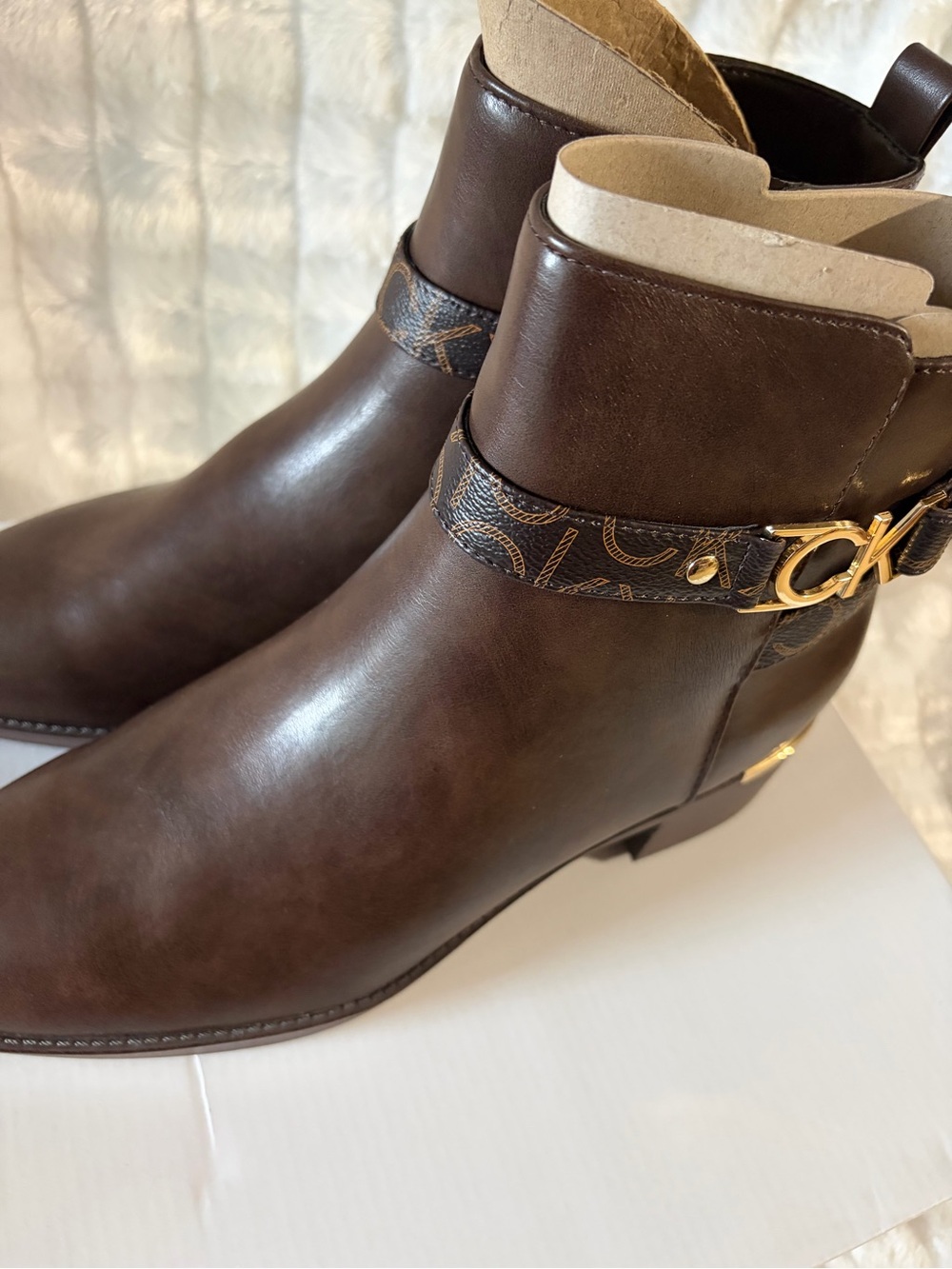 New Calvin Klein Dhara, Dark Brown Leather Logo-Trim Ankle Boots, 9M